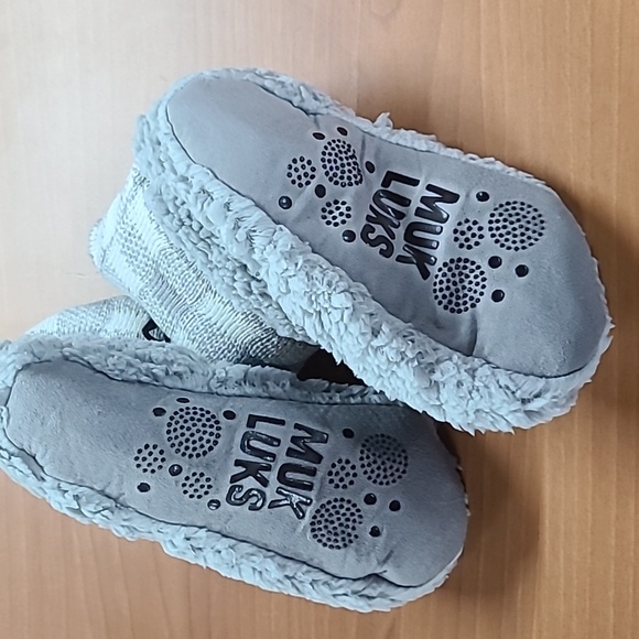 Muk luks women's bootie slippers - Picture 4 of 4